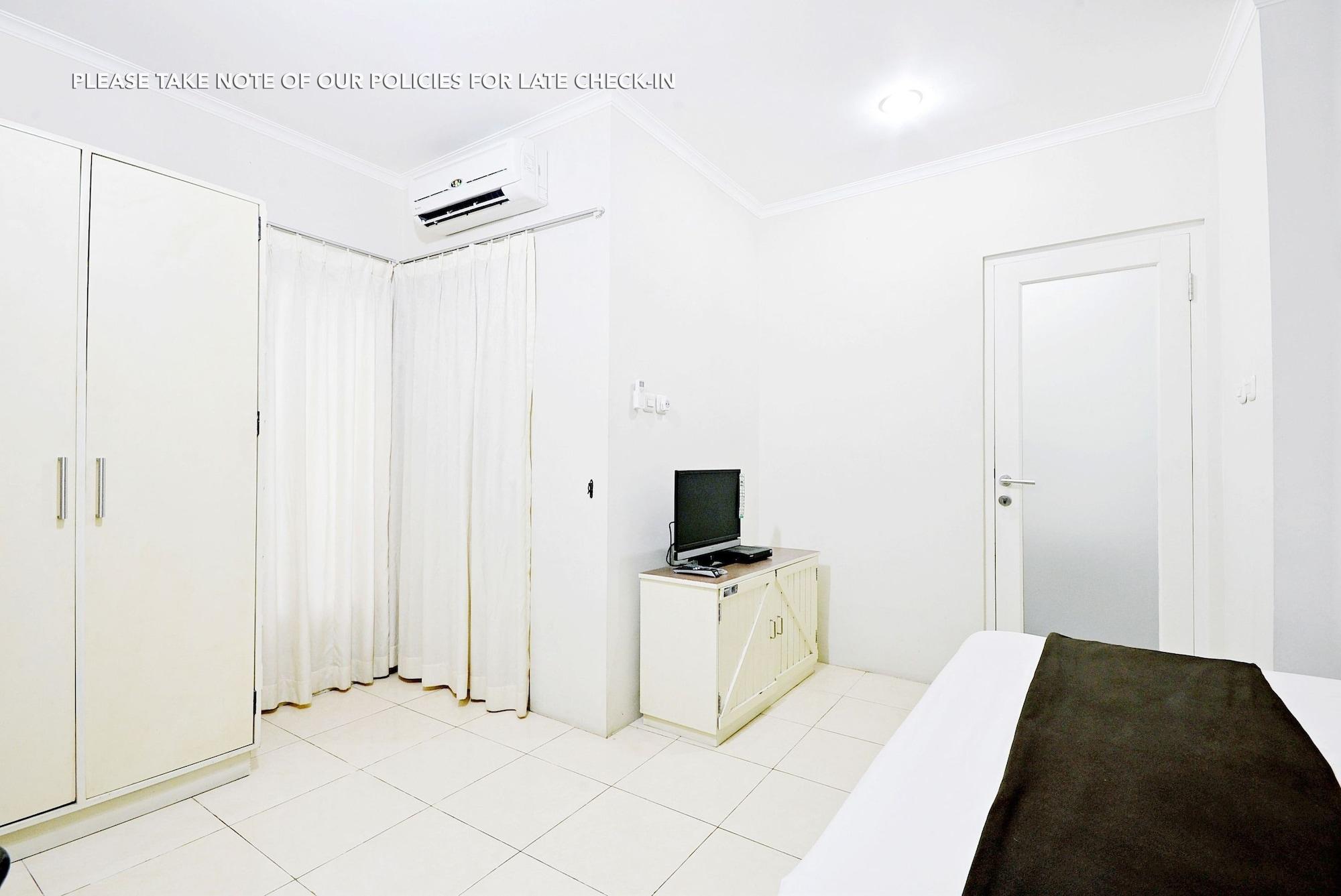 Zen Rooms Mampang Prapatan จาการ์ตา ภายนอก รูปภาพ