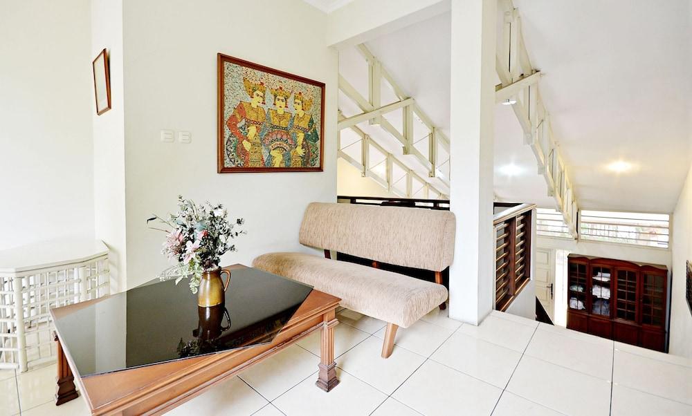 Zen Rooms Mampang Prapatan จาการ์ตา ภายนอก รูปภาพ