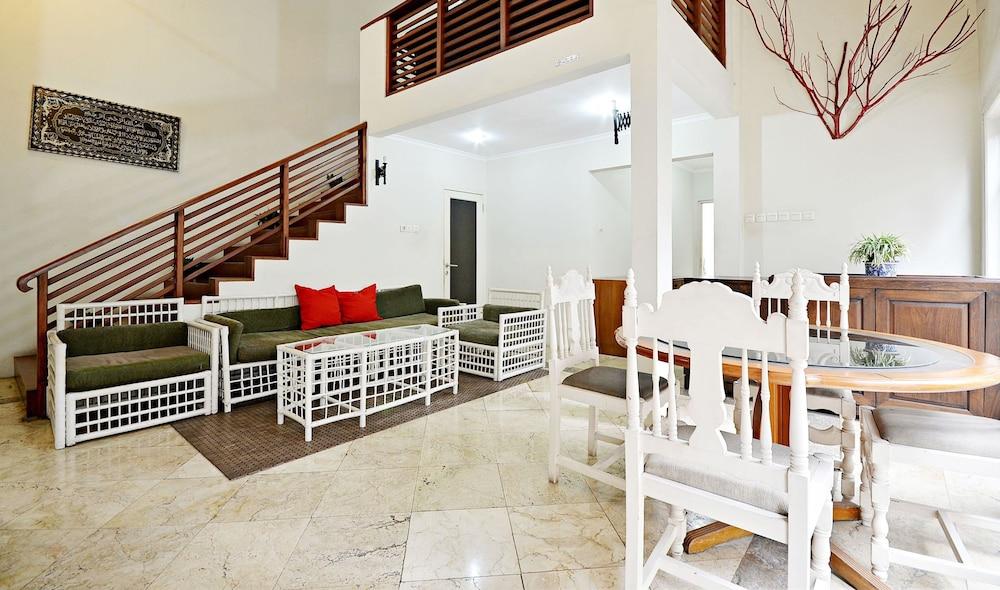 Zen Rooms Mampang Prapatan จาการ์ตา ภายนอก รูปภาพ