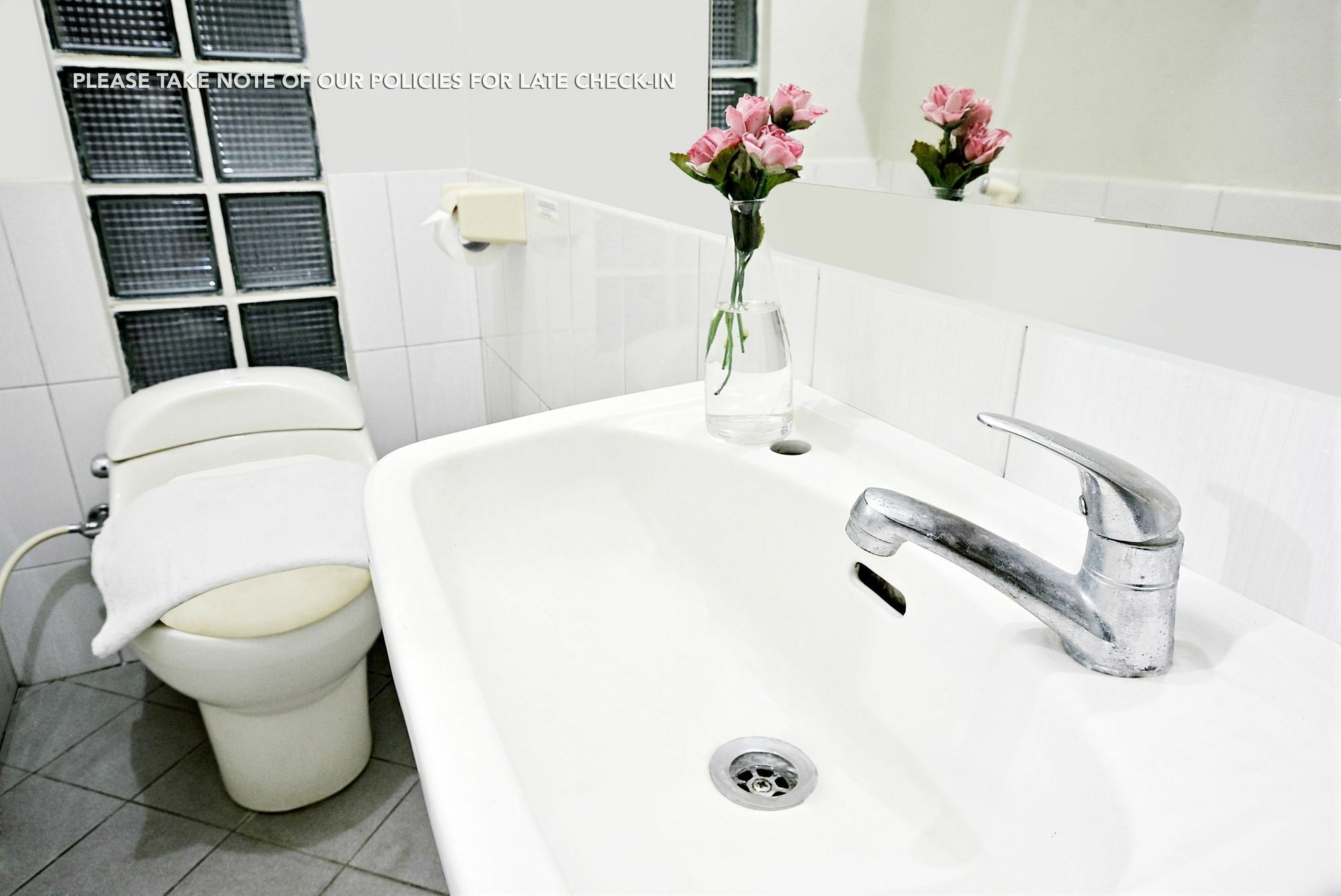 Zen Rooms Mampang Prapatan จาการ์ตา ภายนอก รูปภาพ
